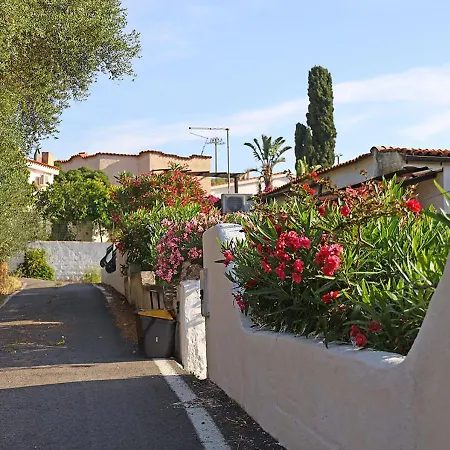 Gracious - 150 Mt Dalla Holiday home *